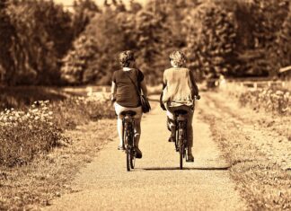 Jak zdobyć przyjaciół na studiach?