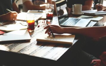 Czym jest i jak działa start up? Czym jest i jak działa start up?